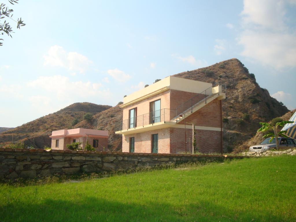 Villa Rio Rosa à Bova Marina Extérieur photo